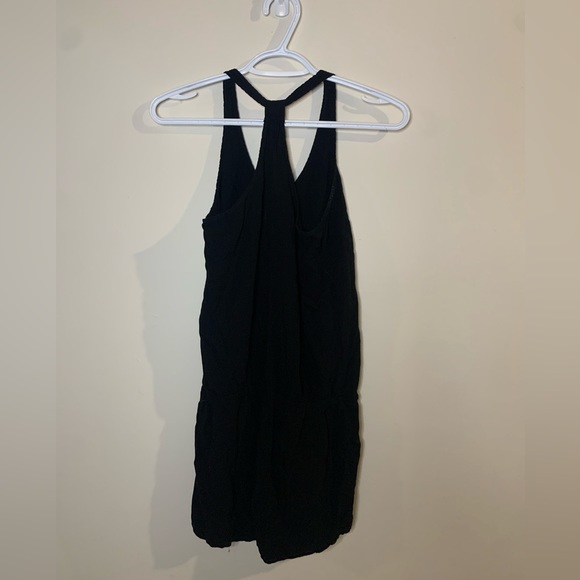 Women’s Old navy romper - Picture 3 of 4